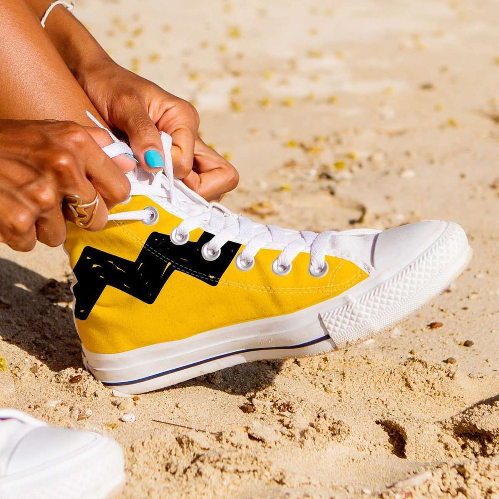 Designs by MyUtopia Shout Out:Charlie Brown Zig Zag Canvas High Top Shoes,Women's / Ladies 6 (EU36) / White/Yellow/Black,High Top Sneakers