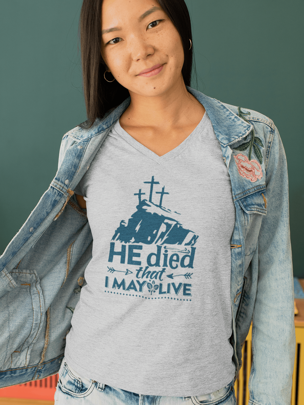 Designs by MyUtopia Shout Out:He Died That I May Live Ladies' V-Neck T-Shirt