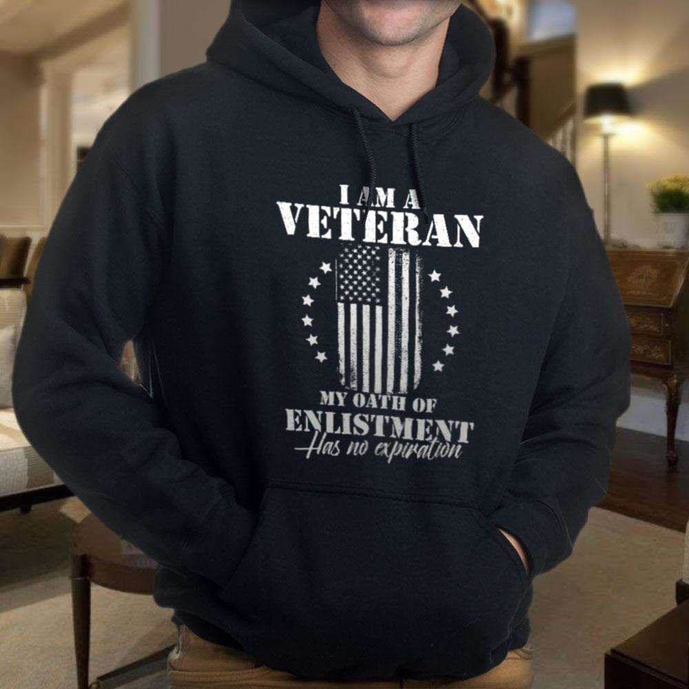 Designs by MyUtopia Shout Out:I Am A Veteran My Oath of Enlistment does not Expire Core Fleece Pullover Hoodie