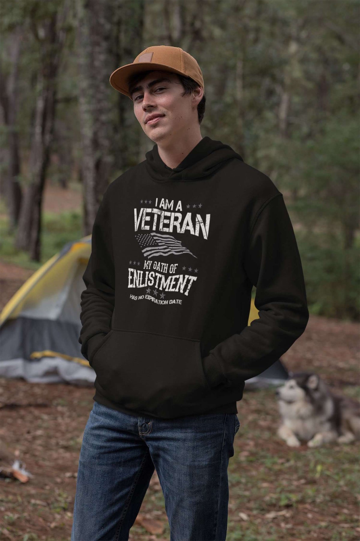 Designs by MyUtopia Shout Out:I Am A Veteran My Oath of Enlistment Has No Expiration Core Fleece Pullover Hoodie
