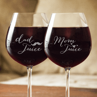 Load image into Gallery viewer, Designs by MyUtopia Shout Out:Mom/Dad Juice Wine Glass Set (Pair) Engraved 20 oz Glass
