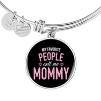Load image into Gallery viewer, Designs by MyUtopia Shout Out:My Favorite People Call Me Mommy Engravable Keepsake Bangle Round Bracelet - Black
