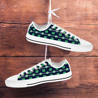 Load image into Gallery viewer, Designs by MyUtopia Shout Out:Seattle Nurse Low Cuts
