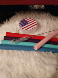 Load image into Gallery viewer, Designs by MyUtopia Shout Out:U.S. Flag Pill Case and Extra Wide Smoothie / Milkshake Straws with Cleaning Brush 10 inch long (set of 5 Straws, 1 Case, 1 Cleaning Brush)
