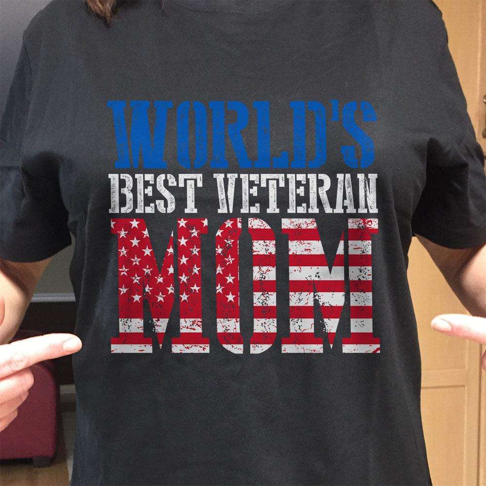 Designs by MyUtopia Shout Out:World's Best Veteran Mom Unisex Cotton Short Sleeve T-Shirt